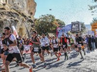 Arnavutluk’tan Kapadokya’ya koşuyor!..