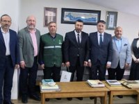 Yeşilay Pendik Şubesi yönetimi “Camiler ve Din Görevlileri Haftası” münasebetiyle Pendik Müftüsü Dr. Abdulhamid Pehlivan’ı ziyaret etti.