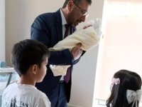 Müftü Dr. Pehlivan, Yenidoğan Bebeğin Kulağına Ezan Okudu