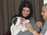 Yıldız Çiftinin 5’inci çocuğu 2017’nin ilk bebeği oldu