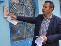 Pendik'in en büyük mahallesine ev ev seçmen bilgi kağıtlarını dağıtıyor